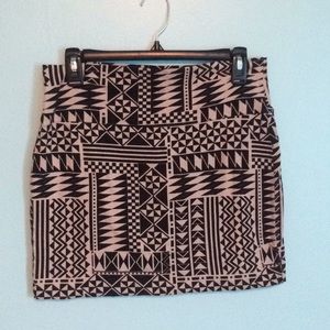 Geometric body con mini skirt